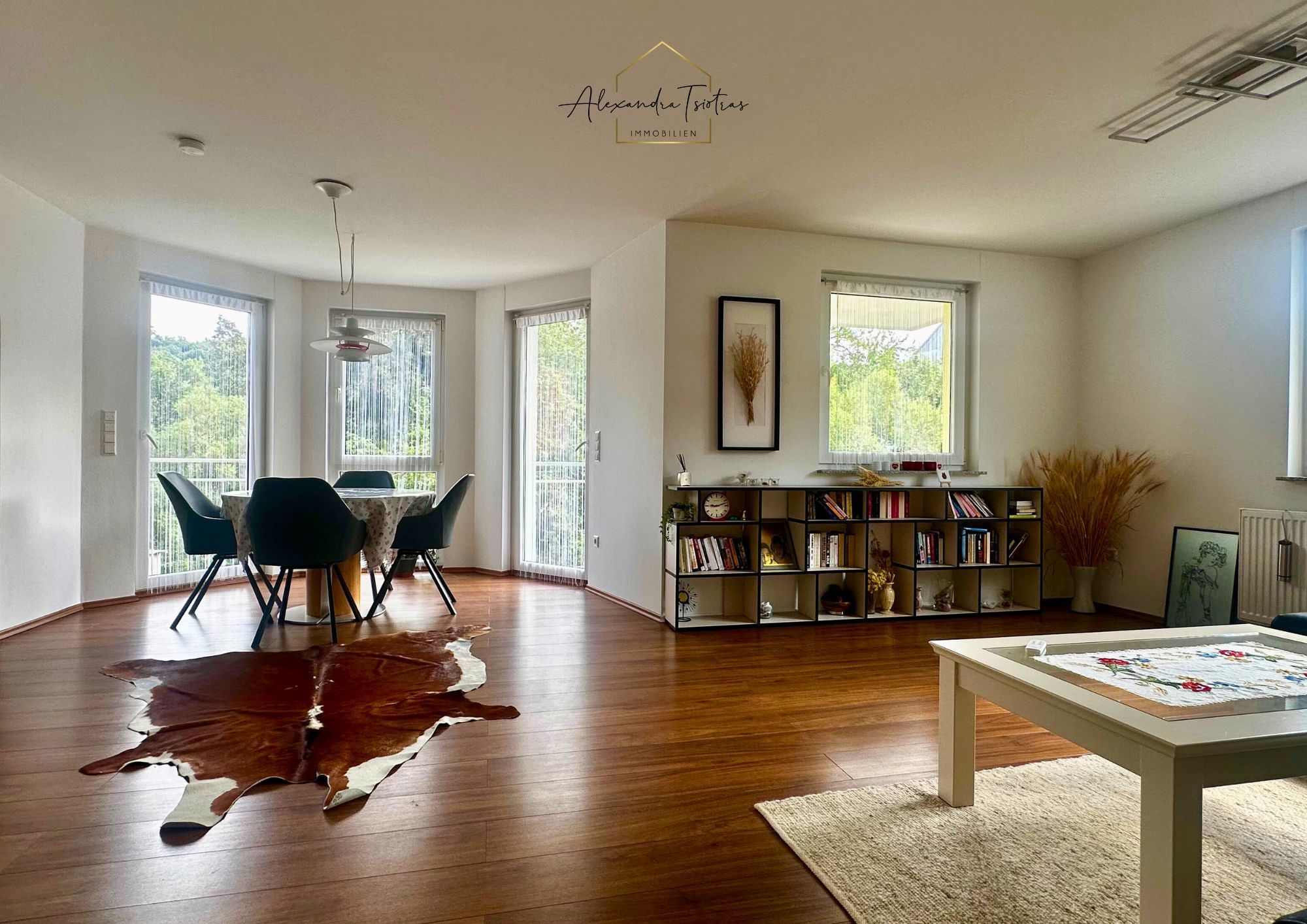 Objektbild von **VERMIETET** Moderne, großzügige und lichtdurchflutete 4-Zimmer-Wohnung in Eutingen